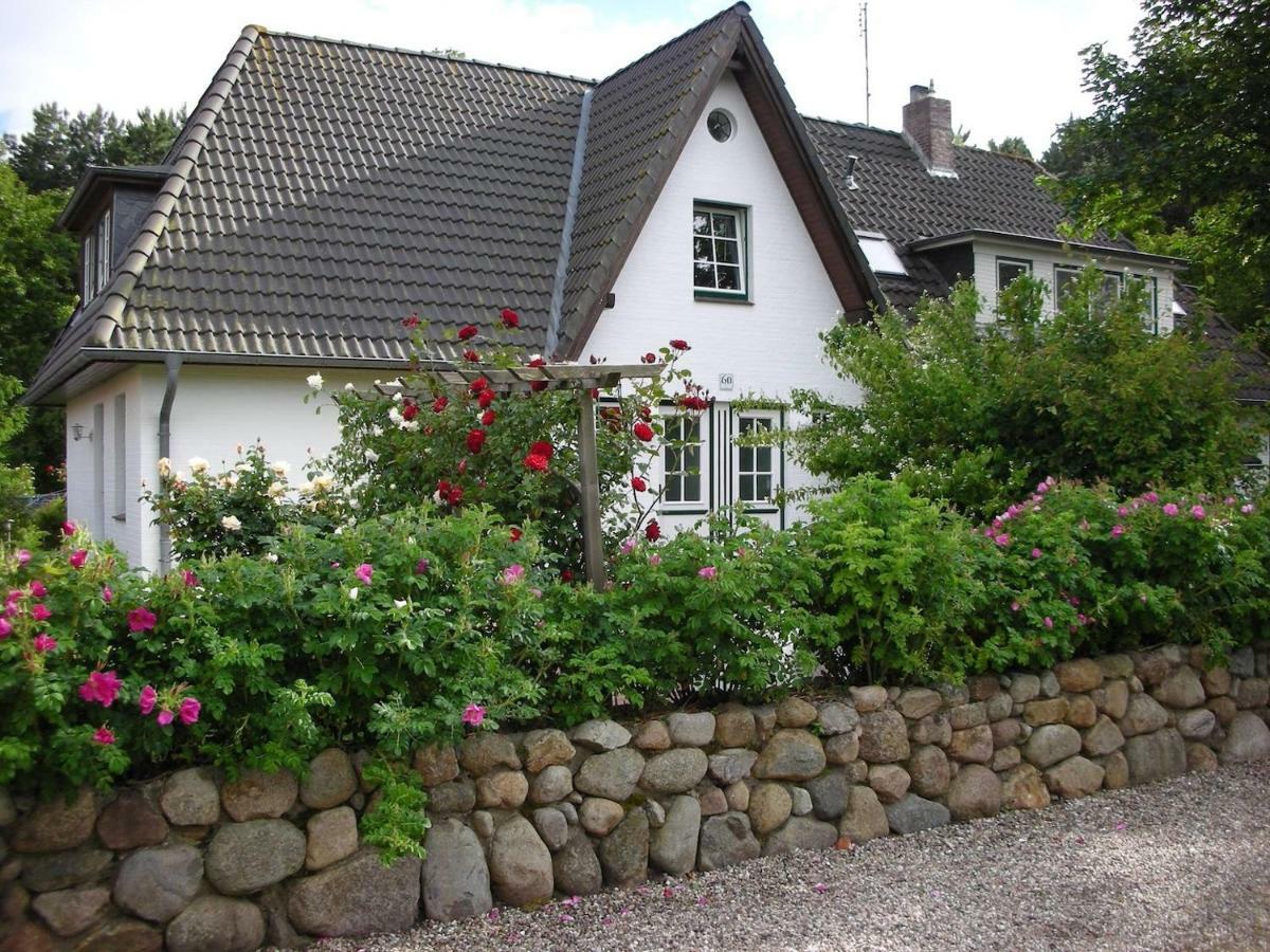 Ferienwohnungen Outzen 네벨 외부 사진